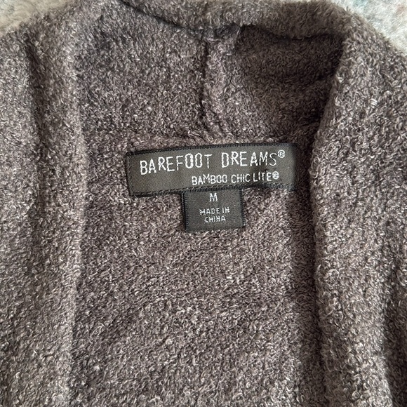 Barefoot Dreams Cozy Sleeveless Open Cardigan - Picture 3 of 7